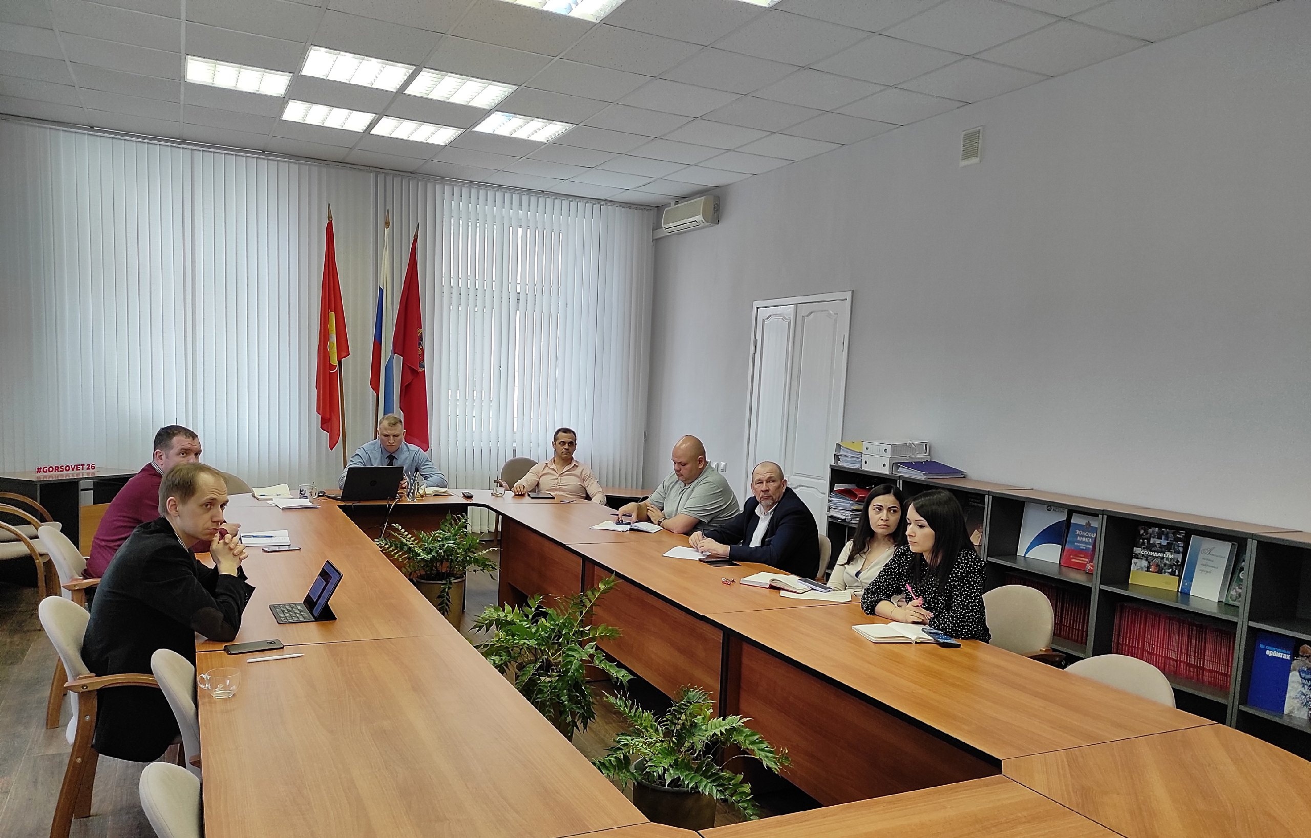 В зале заседаний Совета депутатов ЗАТО г. Железногорск прошла видеоконференция посвящённая реализации «Программы Поддержки Местных Инициатив»