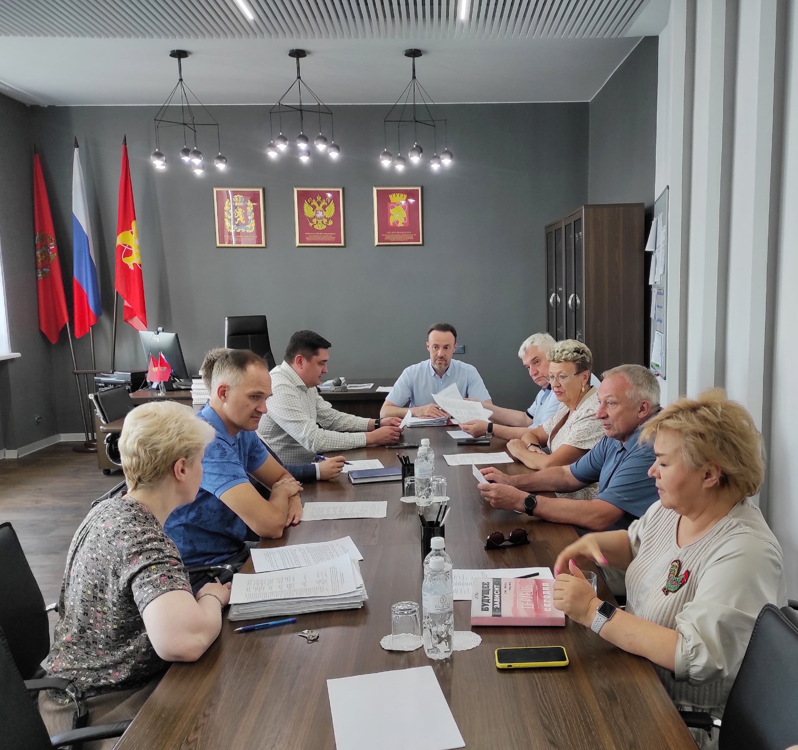 Накануне был утвержден перечень кандидатов, рекомендованных для внесения на Доску Почёта города Железногорска в 2025 году 