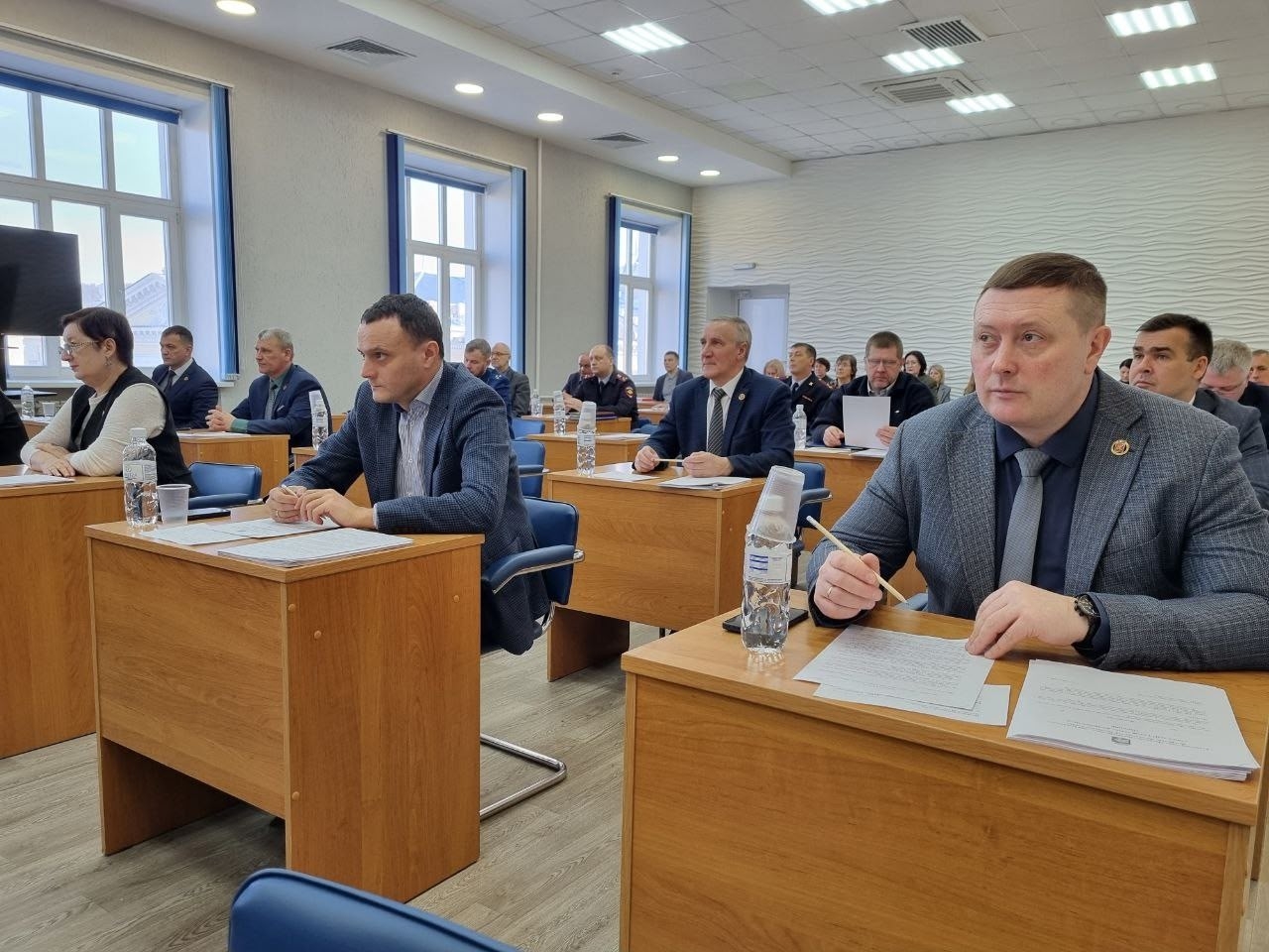 В большом зале администрации состоялось заседание 5-й сессии Совета депутатов ЗАТО Железногорск седьмого созыва