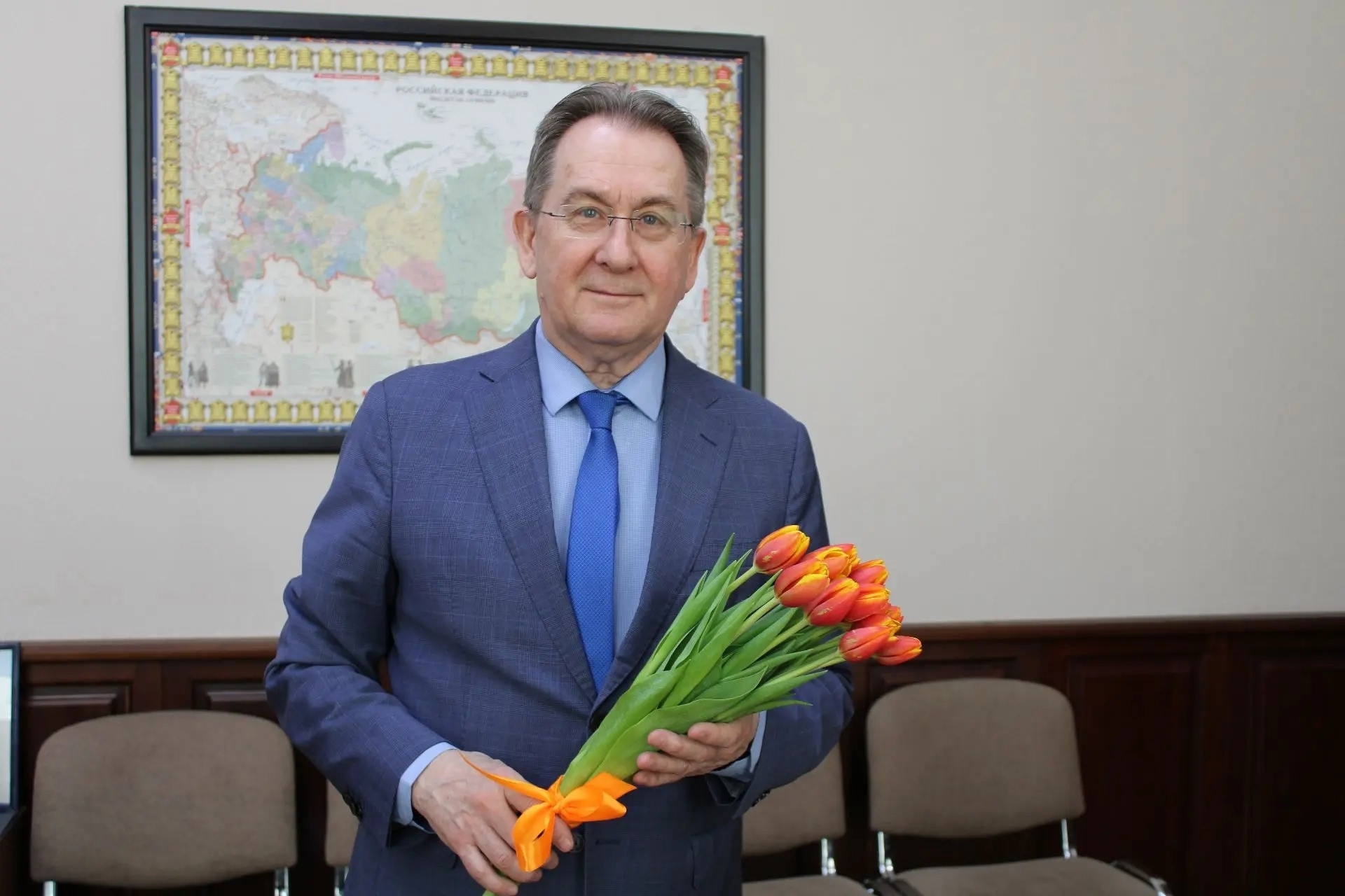 Поздравление к Международному женскому Дню от председателя Совета депутатов ЗАТО Железногорск Сергея Проскурнина