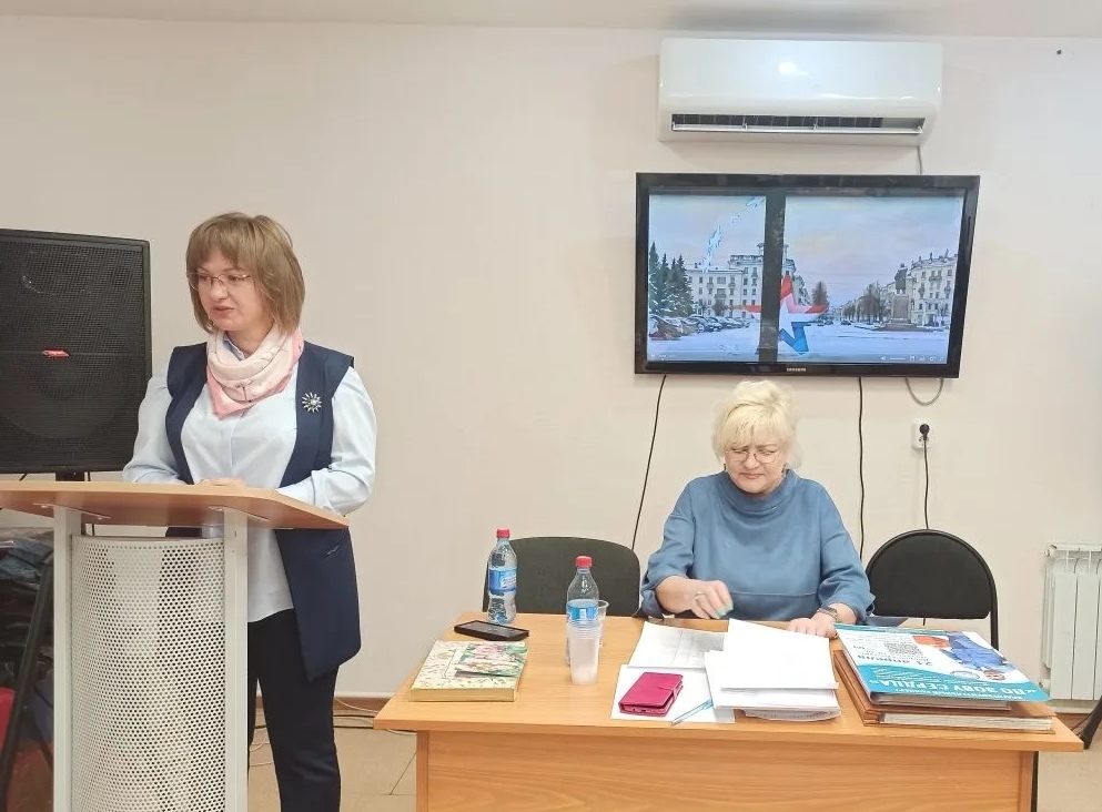 Депутат Совета депутатов ЗАТО Железногорск Светлана Телешун провела встречу с городским Советом ветеранов по вопросам жилищно-коммунального хозяйства.